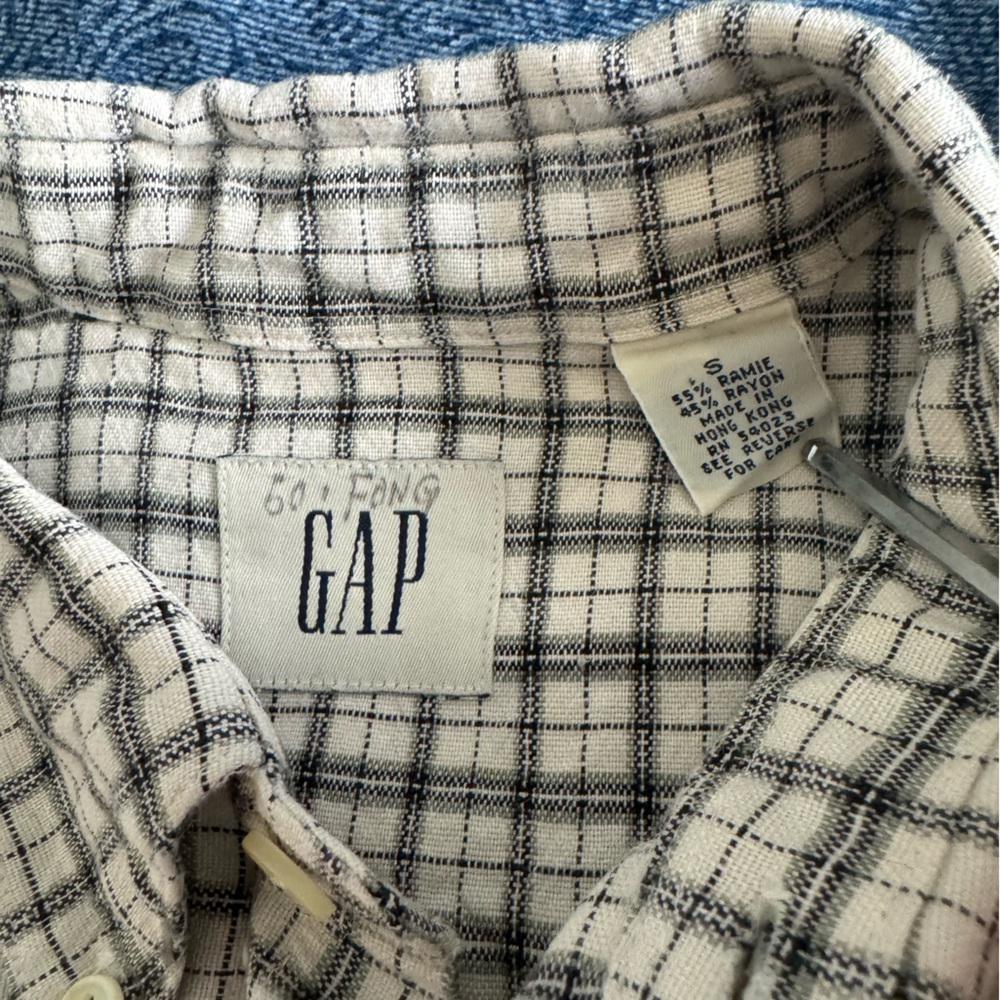 Bundle of 3 Gap Men's Plaid Button Down Shirts Neutral Blue Tan| Size S - Picture 3 of 7